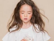 2025年正月出生的女宝宝起名字，属蛇女娃名字大全正月出生的