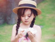 2025年属蛇女宝宝名字怎么起最好,女孩高雅有涵养的名字大全