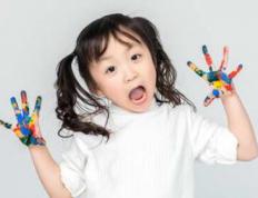 2025年女孩起名字高贵有才华横溢的女宝宝名字大全