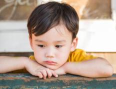 2025年姓章的小孩如何取名，温暖明亮的章姓宝宝名字大全