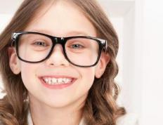 2025年冬季出生的程氏新生儿取名字，欣欣向荣的程姓小孩名字大全