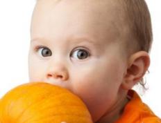 2025年柳姓新生儿取什么名字好,文才斐然的姓柳宝宝名字大全