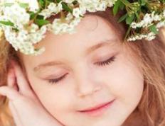 八字五行缺木的殷姓女孩怎么取名,楚楚动人的姓殷属木女宝宝名字推荐