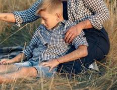 栋字五行属性及取名寓意,一往无前的带栋字男宝宝名字推荐