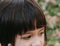 八字五行缺水的时姓小女孩取名字,高雅富贵的姓时属水女娃娃名字