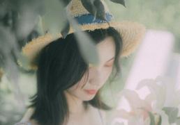 张扬明艳，潇洒自在的2025年12月21日出生的宝宝名字