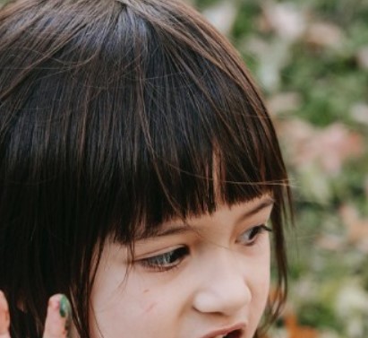 屏幕截图 2025-10-27 102414.jpg 八字五行缺水的时姓小女孩取名字,高雅富贵的姓时属水女娃娃名字