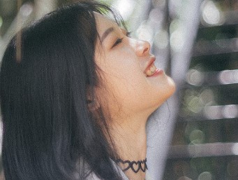 屏幕截图 2025-11-04 105430.jpg 简单大气,寓意好的2025年12月11日出生的北京小孩名字